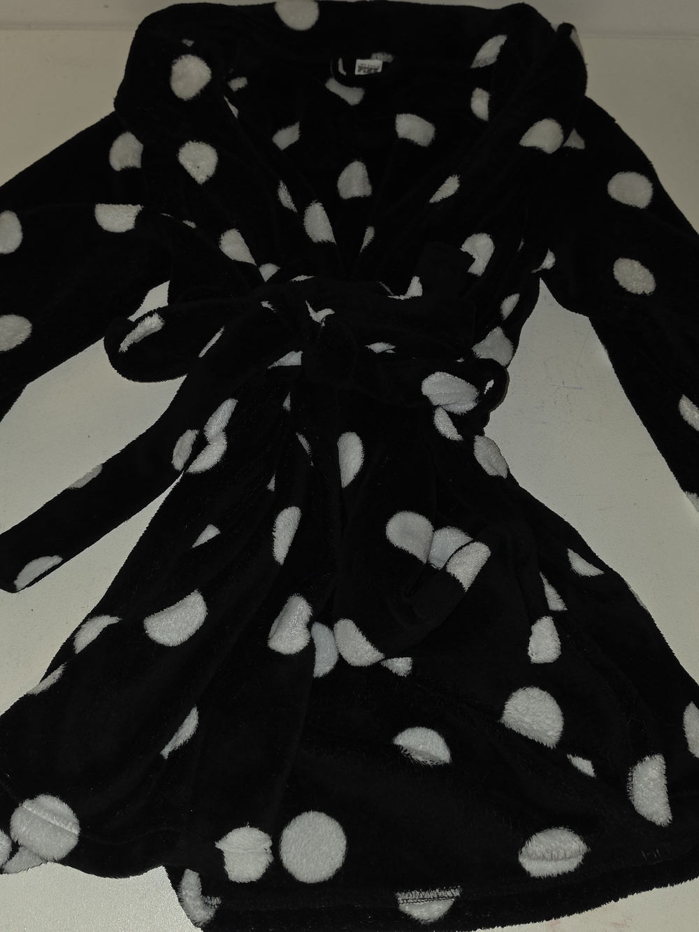 PINK Victoria's Secret Black and White Polka Dot Plush Belted Robe